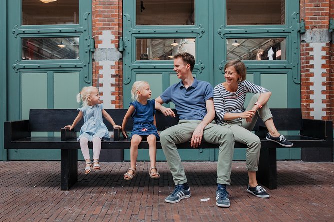 Memories for life - Photo shoots in Amsterdam with a professional photographer - Rain plan in Amsterdam: umbrellas, timing, and where to go next