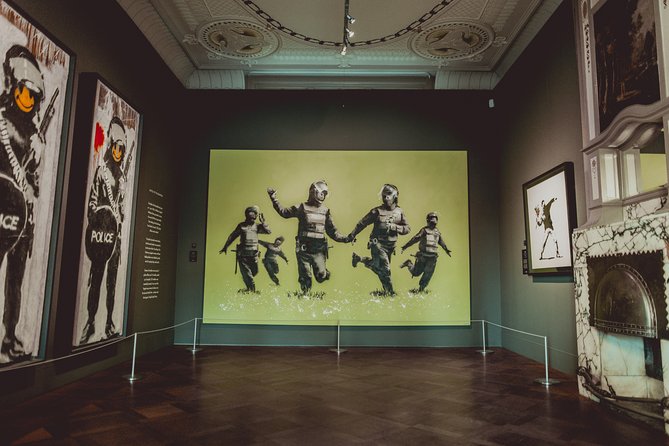 Moco Museum Amsterdam Admission Ticket with Banksy and more - Free audio guide in 6 languages: how to use it well