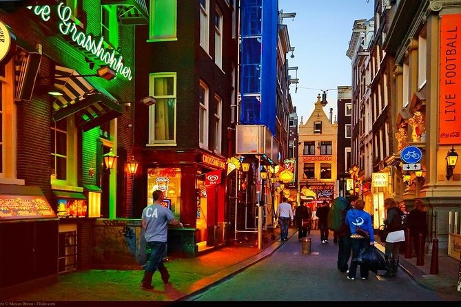 MUST DO: Amsterdam's Red Light District tour with a local - Pub The Ape (Int Aepjen): a 1540 wooden survivor