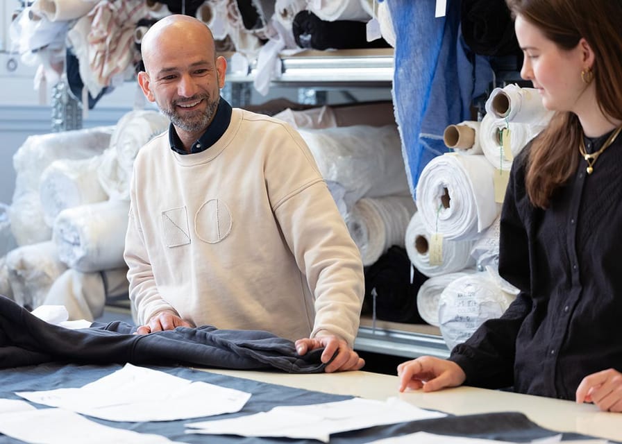 New Optimist: Atelier Visit & Shopping tour - From Tour to Shopping: How the Next 30 Minutes Works