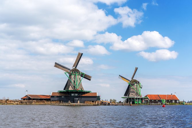 Northern Highlights Tour: visit 4 magnificent places from Amsterdam - Getting ready: meeting point, mobile ticket, and comfort tips