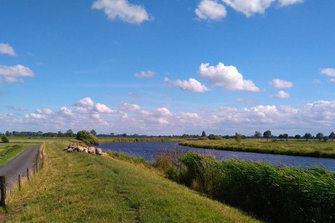 Off the beaten paths Dutch Country Side Private Tour in Jaguar - Durgerdam and Zuiderwoude: dike views and quiet hamlets
