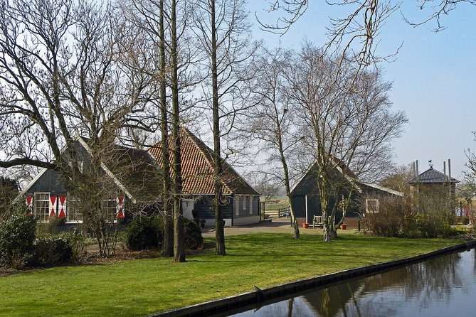 Off the Beaten Paths Dutch Landscape Private Tour 1/2 day Jaguar - Volendam and Marken: coastal village views without feeling trapped