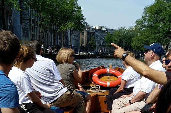 Open Dutch Boat! Silent electric drive. Nice cosy boat ride... - Bring-your-own snacks and drinks: simple, smart, and budget-friendly