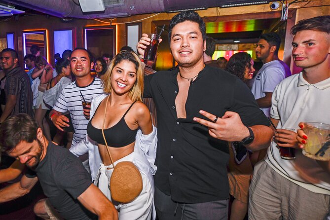 Original Amsterdam Pub Crawl - How the night flows: shots, discounted drinks, games, then a club finish
