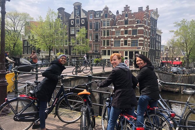 Private Amsterdam Bike Tour with a local guide (also for families) - Old Jewish Synagogue and Artis Zoo: sensory city-center stops
