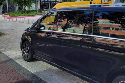 Private Arrival Transfer: Schiphol Airport Amsterdam - The “No-Fuss” Transfer Experience in the City