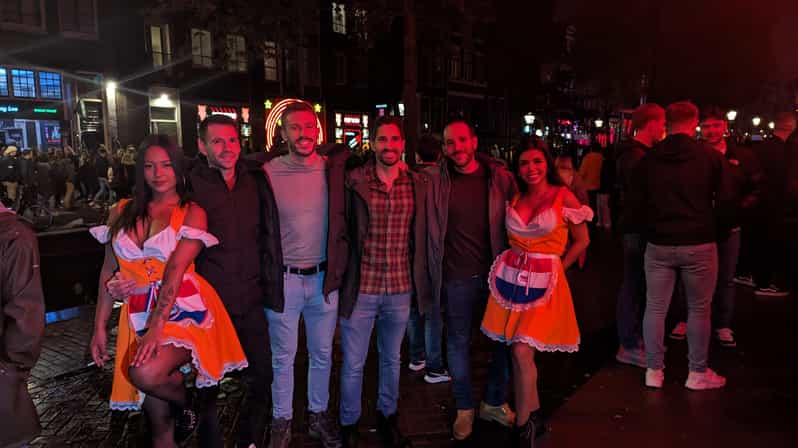 Private Bar Tour with Bar Maid Guide Amsterdam Red Light - The 3-hour Red Light District route: how 3–5 venues unfold