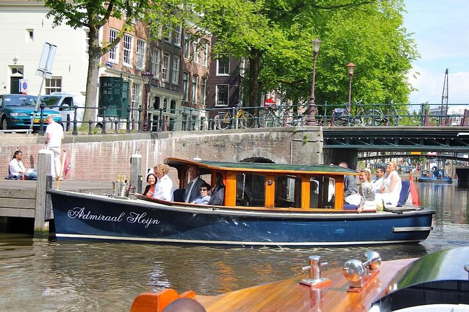 Private boat tour on a electric saloon boat - Who This Tour Is Best For