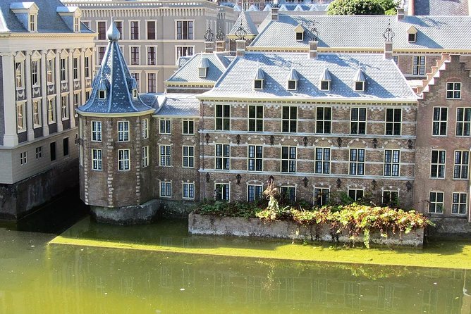Private Delft and The Hague Tour incl. Madurodam from Amsterdam - The Hague free time (45 minutes): make it lunch and photos, not chores