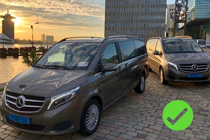 Private departure transfer from Amsterdam to Schiphol Airport (AMS) - A Stress-Free Final Hour in Amsterdam