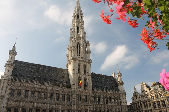 Private Full Day Sightseeing Tour to Brussels from Amsterdam - Manneken Pis: quick stop, easy payoff