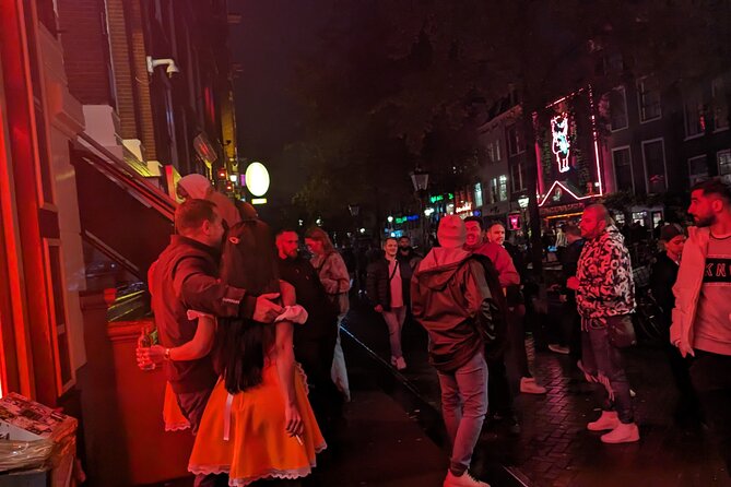 Private Hostess Bar Tour in Amsterdam Red Light District (3h) - Drink n Sink finale: music, drinks, and the spot to regroup