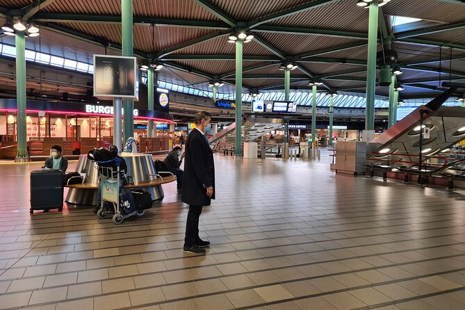 Private Minivan transfer to Rotterdam - Rotterdam Arrival: Getting Positioned Fast at Central Station