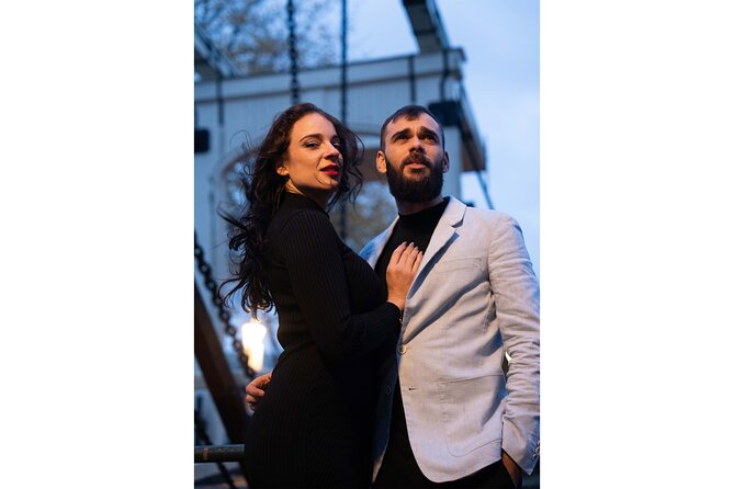 Private Photo Session in Amsterdam - Basilica Of Saint Andrew And Oude Kerk: Portrait Backdrops With Character