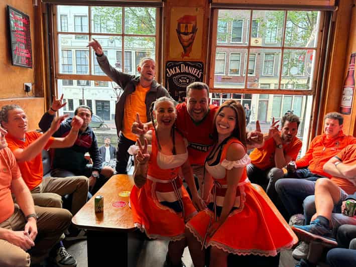 Private Red Light Tour City Center with Beer Maid Guide - Key points before you go