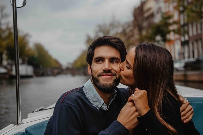 Private Romantic Canal Cruise Amsterdam with Bubbly and Snacks - Merchant-belt cruising and the Golden Belt areas