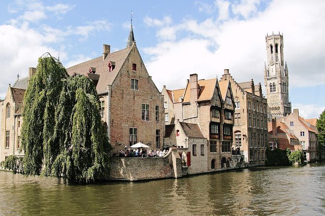 Private sightseeing tour to Bruges and chocolate from Amsterdam - Bruges by Design: How the Day Is Structured