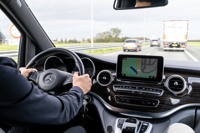 Private Taxi Airport Transfer to or from Schiphol Airport (AMS) - Should You Book This Private Schiphol Taxi Transfer?