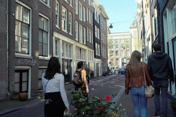 Private Tour: Amsterdam's City Highlights and Hidden Gems - Begijnhof and Dam Square: Quiet Courtyard to City Starting Point