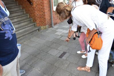 Private Tour: Anne Frank Walking Tour of Amsterdam - Meeting at Merwedeplein: start here, not somewhere else