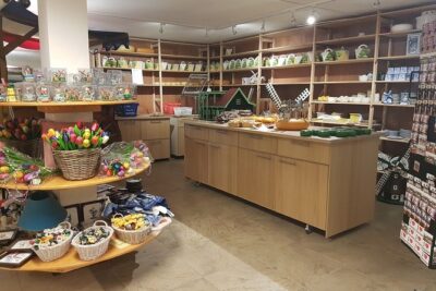 Private Tour of Simonehoeve Cheese Farm and Clog Factory - Cheese Tasting That Helps You Shop Smarter