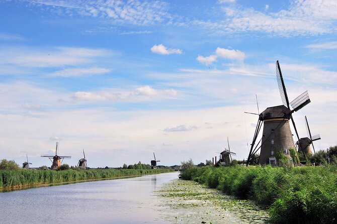 Private Tour to Kinderdijk and Delft / Leiden / Hague / Gouda - UNESCO Kinderdijk: below-sea-level engineering and the view game