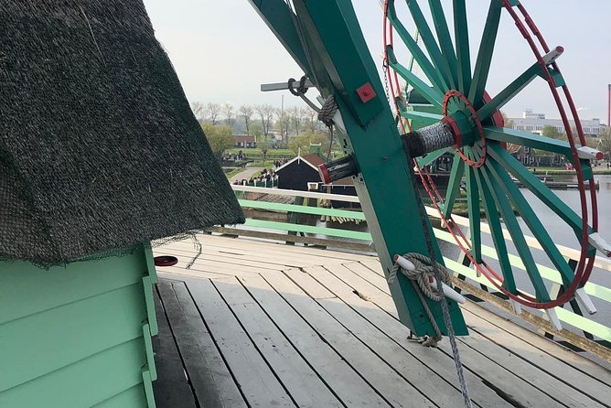 Private Zaanse Schans Windmills and Volendam Tour from Amsterdam - Henri Willig cheese farm: where the day’s flavor comes alive