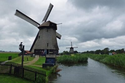 Private Zaanse Schans Windmills and Volendam Tour from Amsterdam - Zaanse Schans windmills: the working-mill part you’ll actually remember