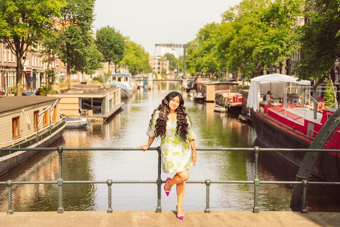 Professional Amsterdam Photo Shoot - Meeting Noordermarkt: Starting Easy, Not Rushed