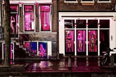 Red Light District Primetime Private Tour for 18+ Only - Stop 1: Saint Nicholas Basilica—setting the stage near Central Station