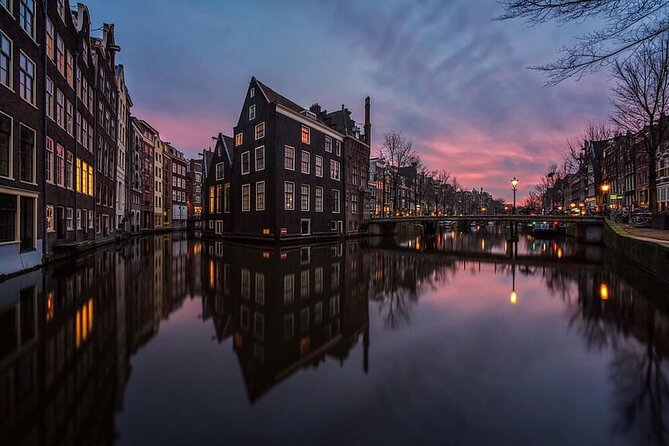 Red Light District private tour with a local - Price and logistics for a $231.72 private group