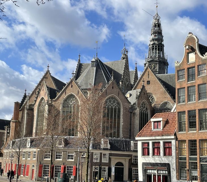 REDKULT: Red Light District & Historical City Center - Group size up to 8: why that’s a big deal on this route