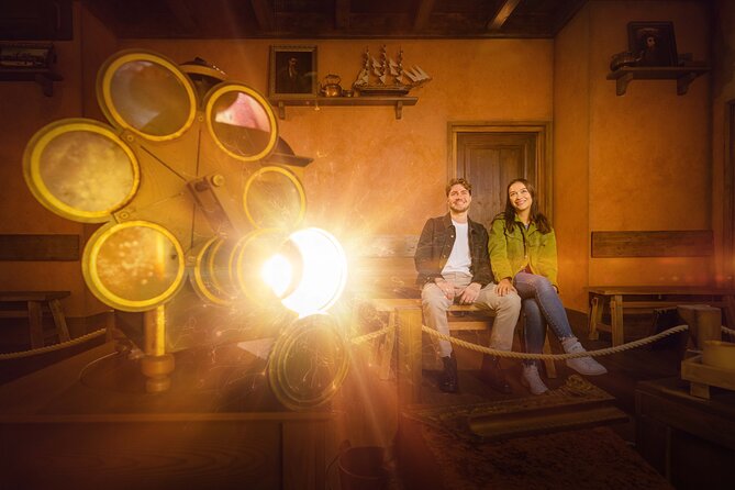 Rembrandt Experience VIP Admission Ticket + Photo - The 5D show experience: video projections, scents, music, and special effects