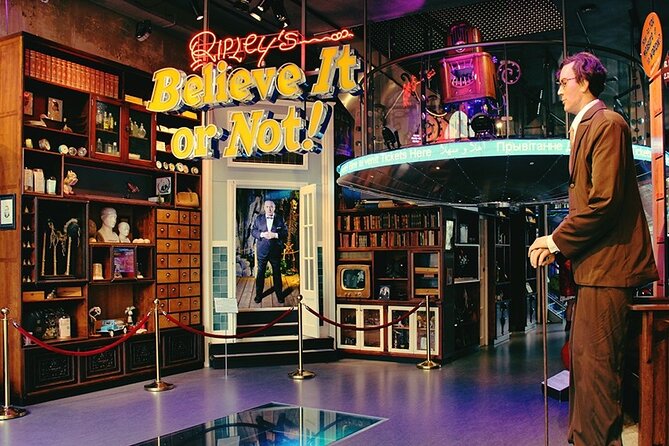 Ripley's Believe It or Not! Amsterdam Admission Ticket - Space Tunnel, Vortex Tunnel, and optical illusions that keep it moving