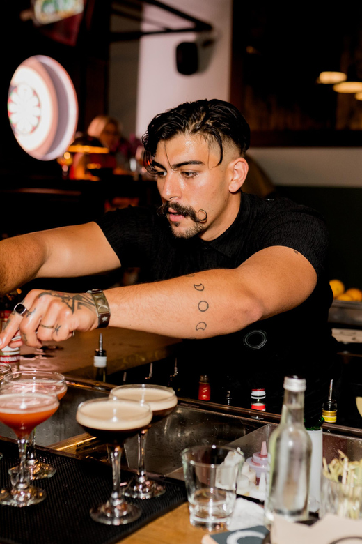 Rotterdam Center: Cocktail Bar Walking Tour - Self Guided - How the Self-Guided Map and Timed Reservations Keep You on Track