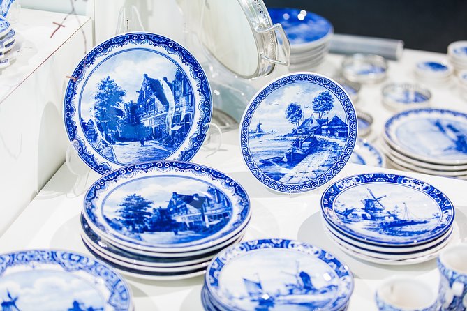 Rotterdam, Delft, the Hague, Madurodam from Amsterdam - Royal Delft factory: watching Delft Blue being made