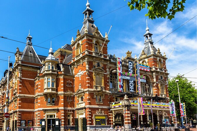 Self-guided city walking tour in Amsterdam - SmartWalk’s concept: a do-it-yourself Amsterdam loop with “tap and learn”