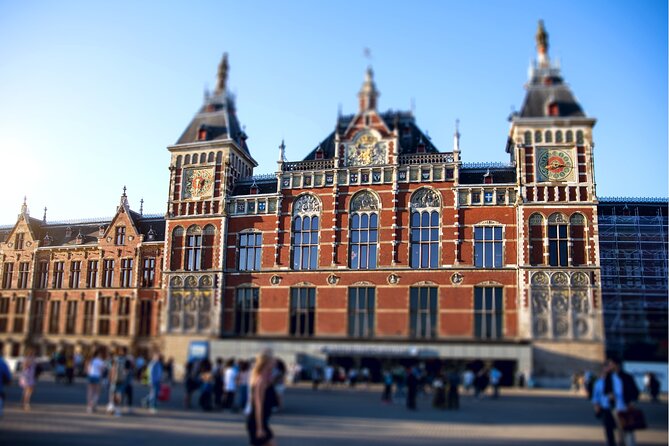 Self-guided city walking tour in Amsterdam - Anne Frank House zone: a major landmark, with tickets not included
