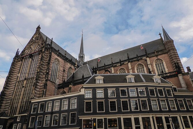 Skip-the-line Royal Palace of Amsterdam Private Guided Tour - Group size and guide quality: the tour is private, but it scales
