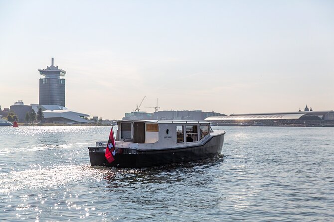 Small Group Boutique All-Inclusive Tour (max 12 p) With Captain - Jordaan District From the Water: Flower Streets and a More Local Amsterdam