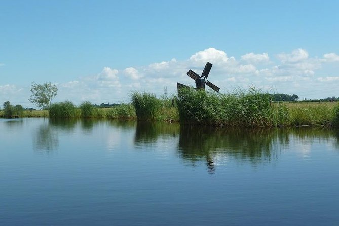 Small-Group Guided Sunset Canoe Tour in Waterland with Dinner - Waterland: Why the Dutch countryside feels so different at golden hour