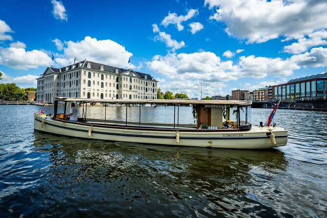 Small-Group Luxury Canal Cruise with Local Skipper - Anne Frank Huis from the water: more than a photo stop
