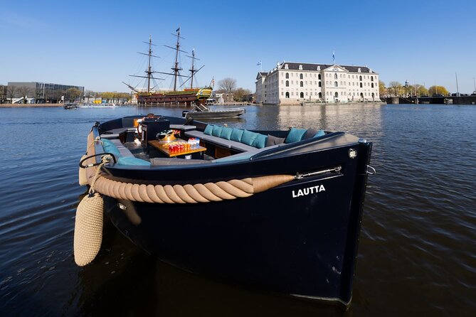 Small-Group Luxury Canal Cruise with Local Skipper - Unlimited drinks upgrade: when it’s worth it