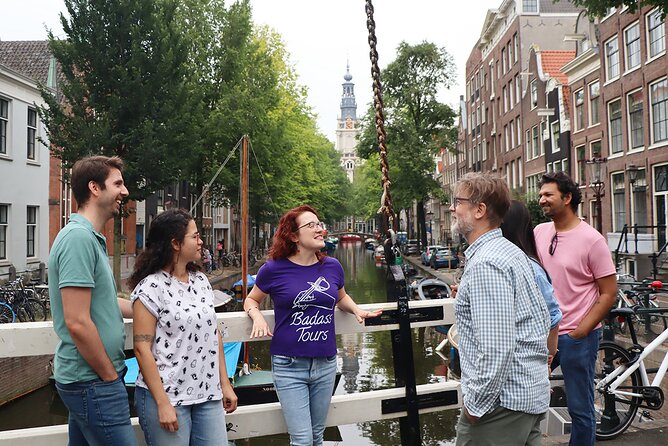 Small-Group Women's History Tour in Amsterdam - Stop 1: Centraal Station’s harbor view as your opening scene