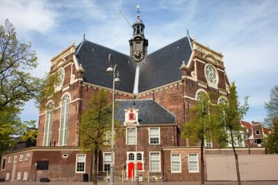 Van Gogh and Rembrandt Immersive Experience Entry Amsterdam - What the show looks and sounds like: a 360° canvas in motion