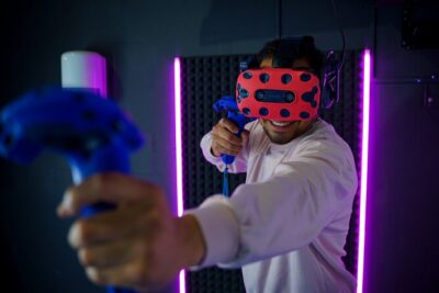 Virtual Reality Experience in Netherlands - Co-op vs Competitive: Playing With Your Crew (Not Just Beside Them)