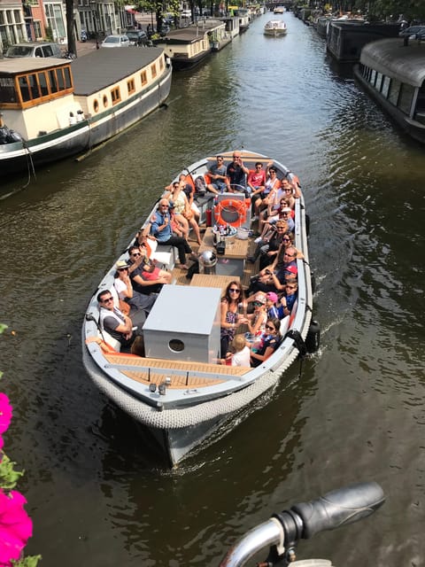 Visit Amsterdam by Boat with a French Guide (french) - 1.5 hours that’s long enough to matter