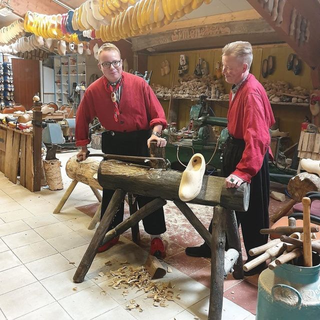 Volendam: 2-Hour Clogmaking Workshop and Cheese Tour - The cheese factory tour: how milk becomes Gouda