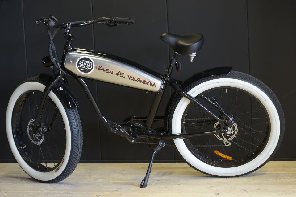 Volendam: E-Fatbike Rental - Quick hits before you pedal